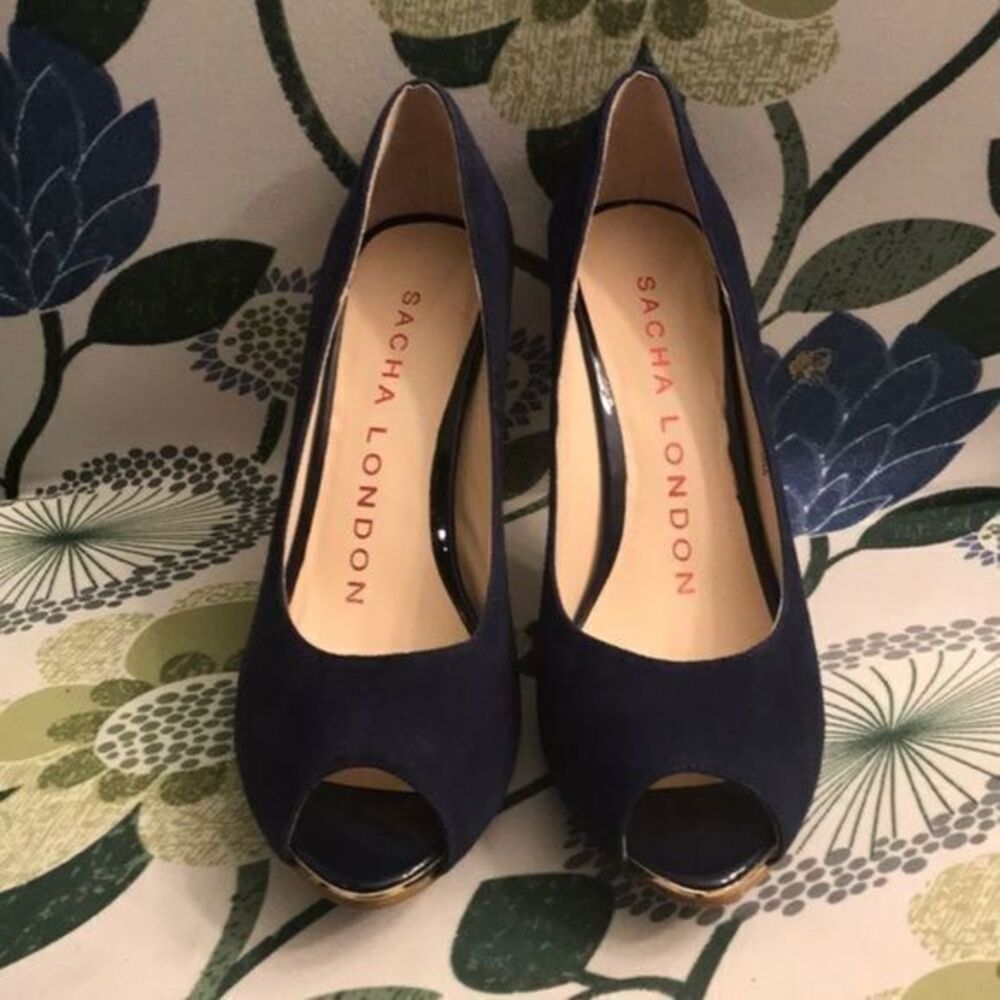 Nwot Suede Dark Navy Sacha London Heels Gold Trim